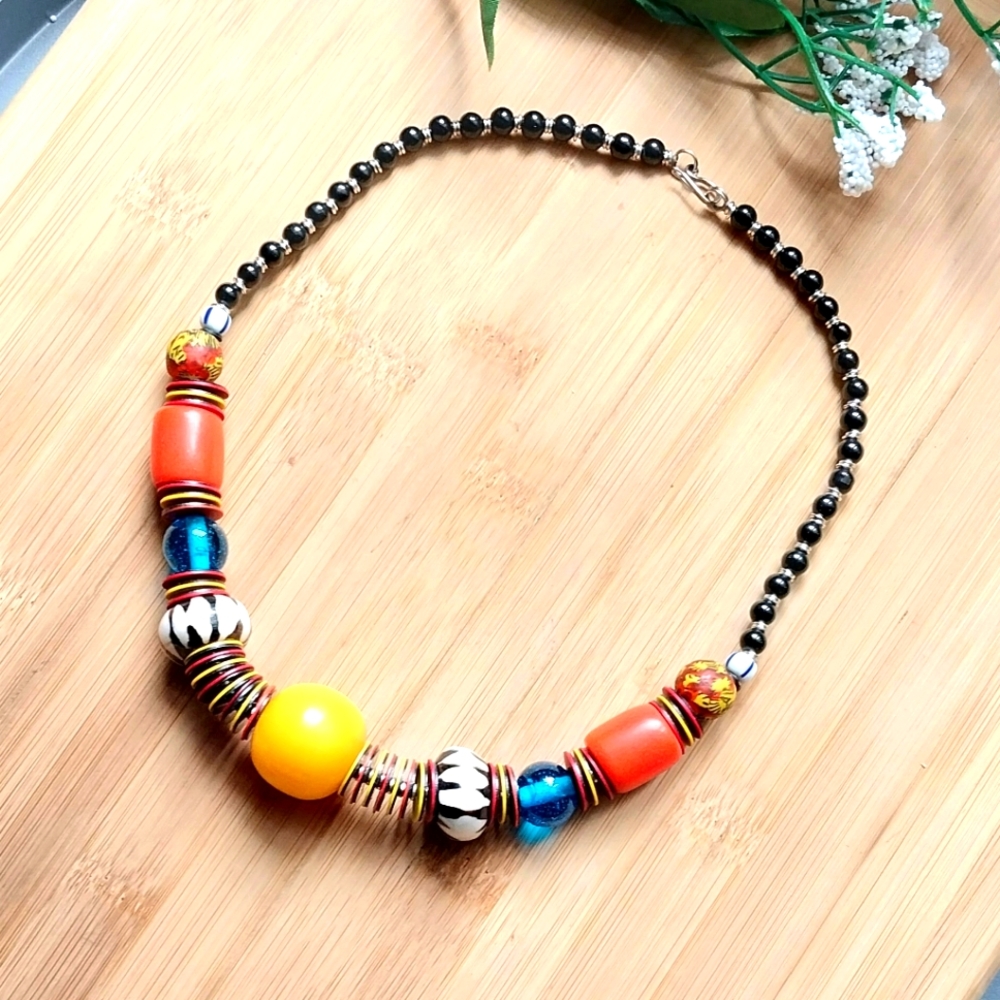 1PC Beautiful Kenyan Modern Trade Bead Necklace - Picture 2 of 5